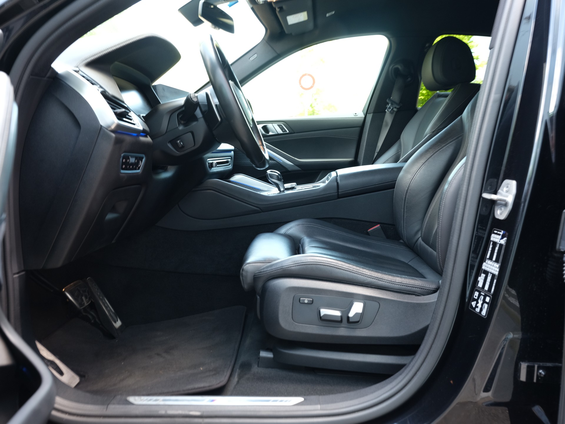 BMW X6 xDrive 48V 40d Steptronic M Sport-image-13