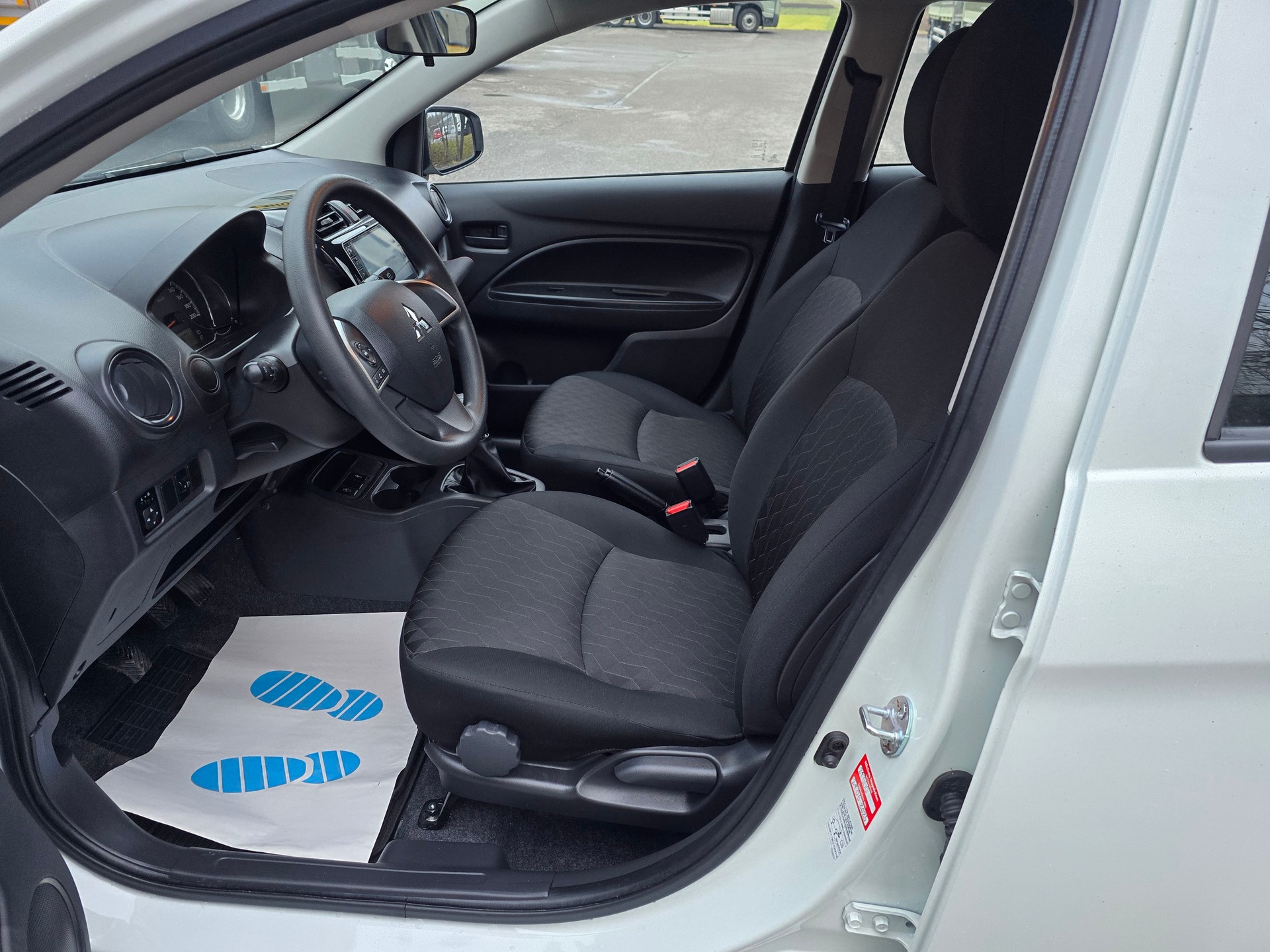 MITSUBISHI Space Star 1.2 Inform-image-9