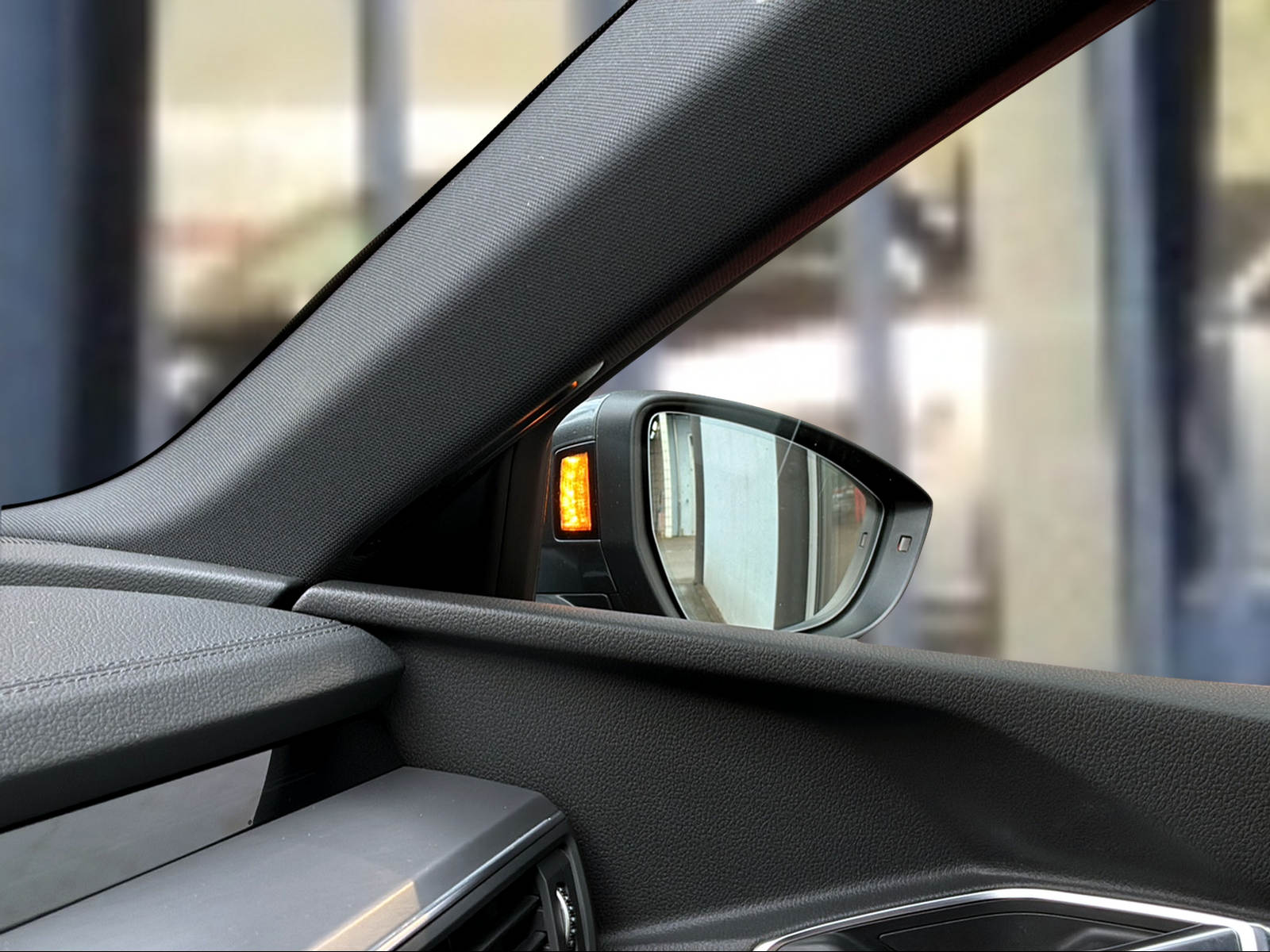 AUDI e-tron 55 Sportback S Line quattro Daytonagrau Perleffekt-image-15