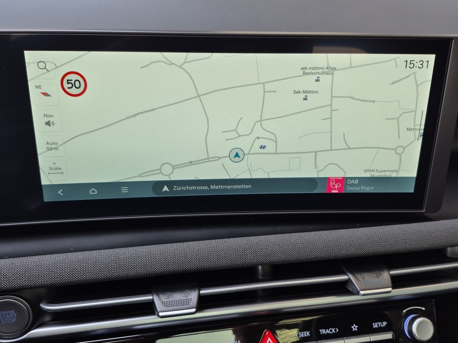 HYUNDAI Tucson 1.6 T-GDi HEV Vertex Swiss Edition 4WD-image-11