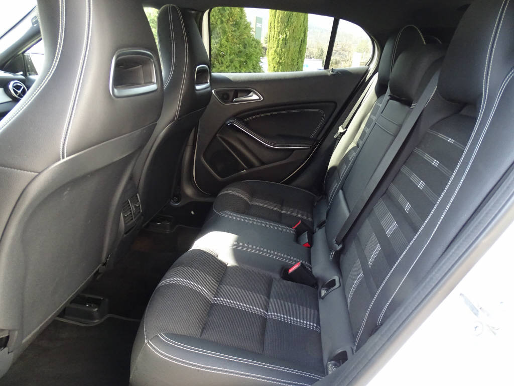 MERCEDES-BENZ Classe GLA X156 GLA 200d Swiss-image-7