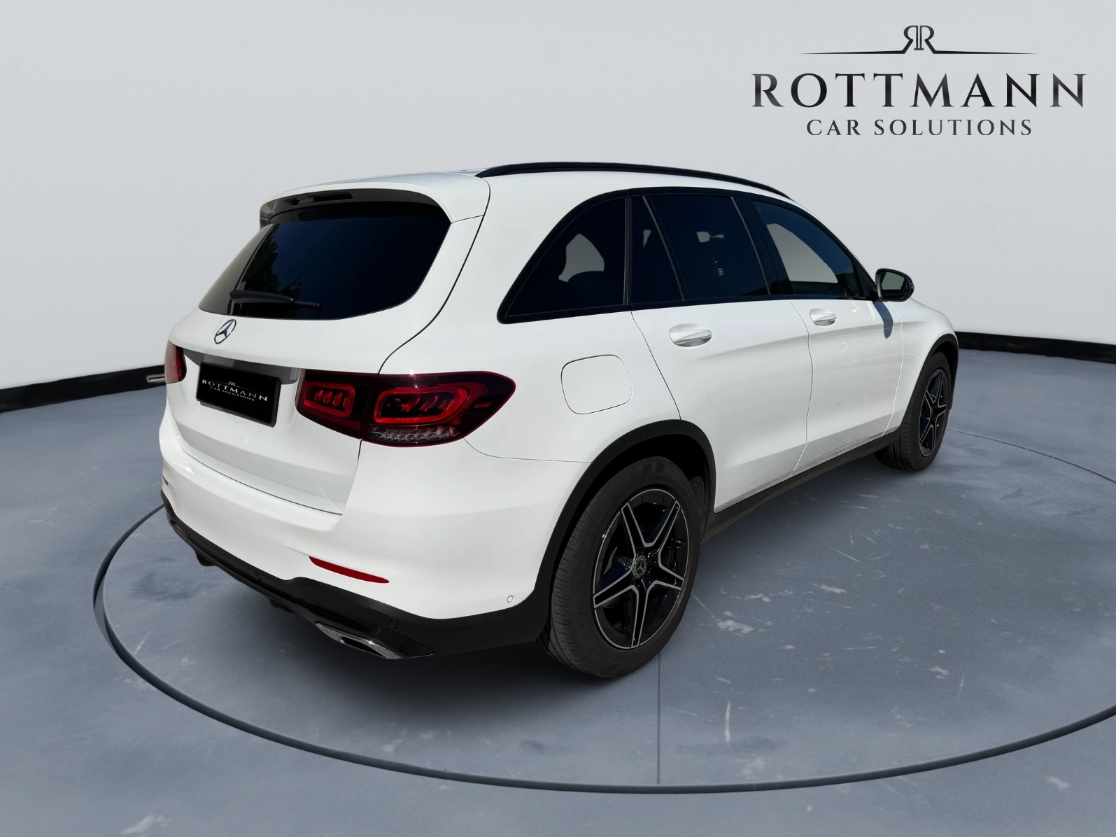 MERCEDES-BENZ GLC 220 d AMG Line 4Matic 9G-Tronic-image-5