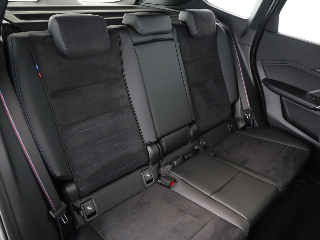 BMW X1 23i xDrive paddles-image-17