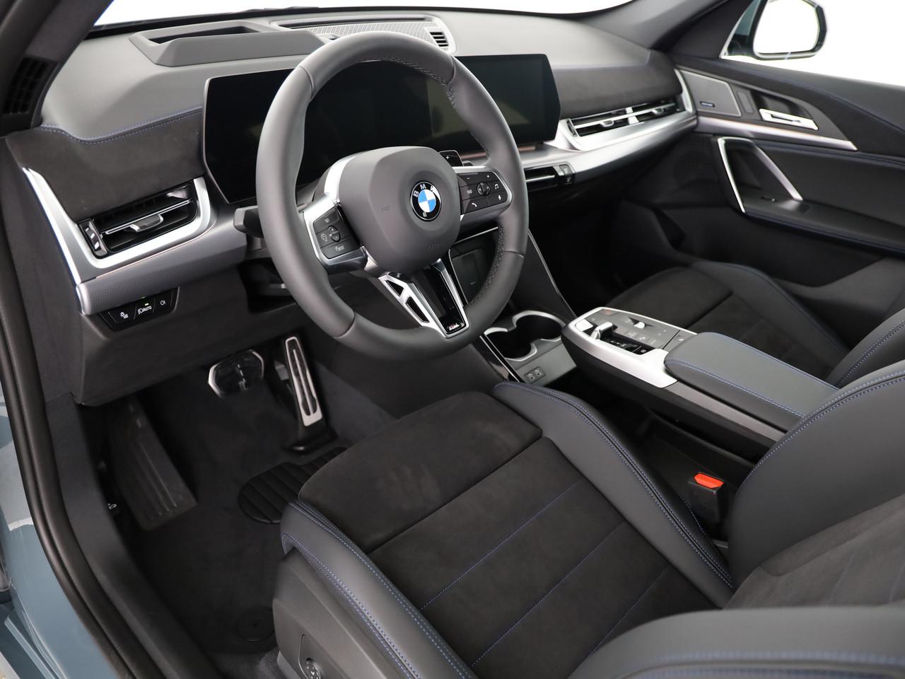 BMW X1 23i xDrive paddles-showroom-element-3