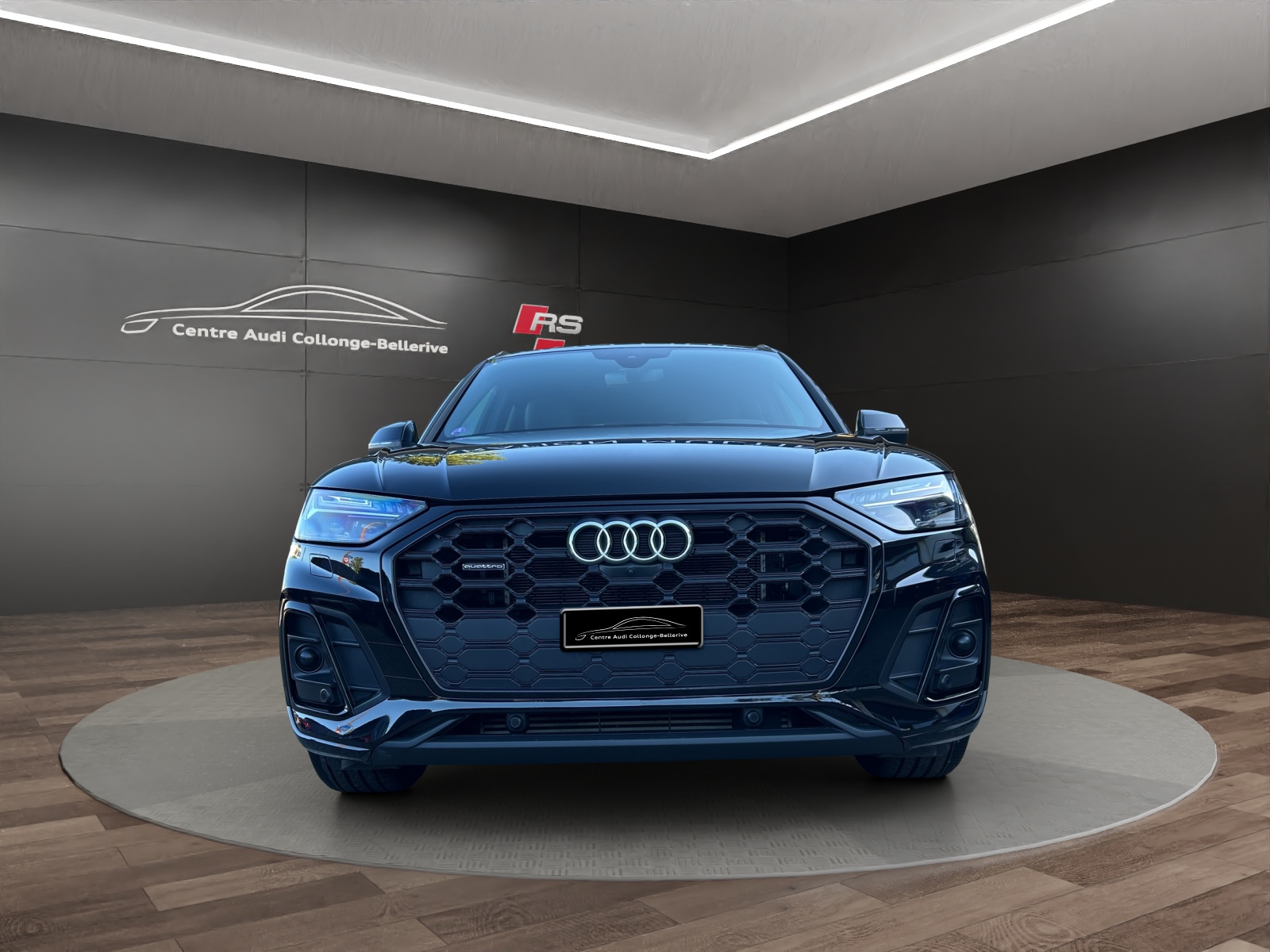 AUDI Q5 50 TFSI e PHEV S line quattro S-tronic-showroom-element-1