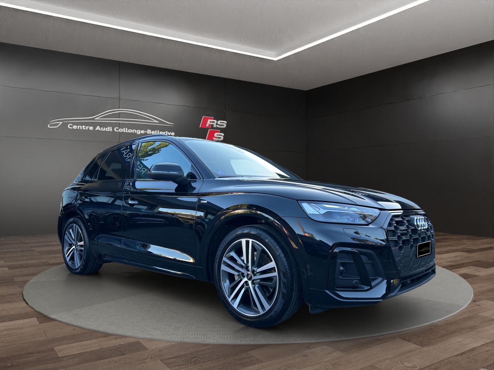 AUDI Q5 50 TFSI e PHEV S line quattro S-tronic-image-7