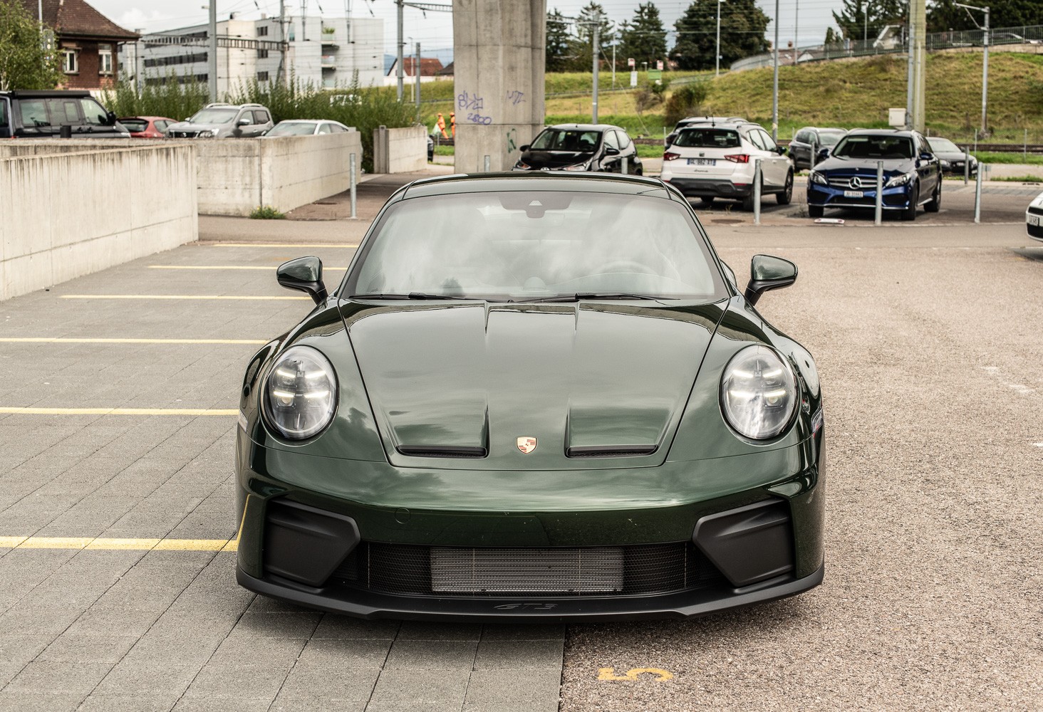 PORSCHE 911 Carrera GT3 PDK Touring-image-8