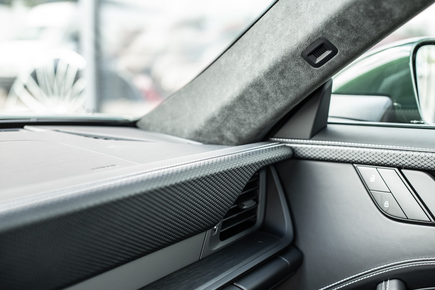 PORSCHE 911 Carrera GT3 PDK Touring-image-16