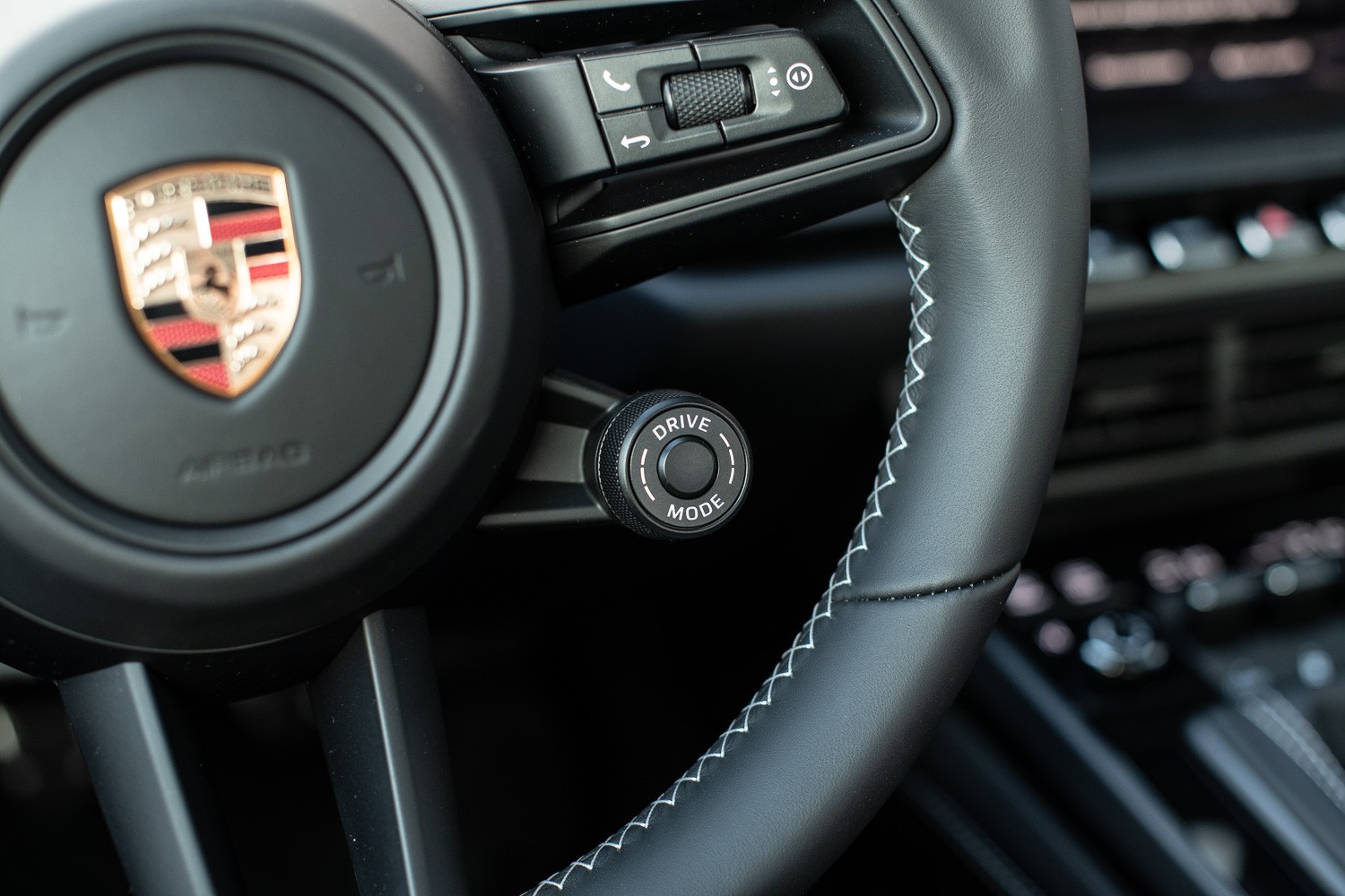 PORSCHE 911 Carrera GT3 PDK Touring-image-19