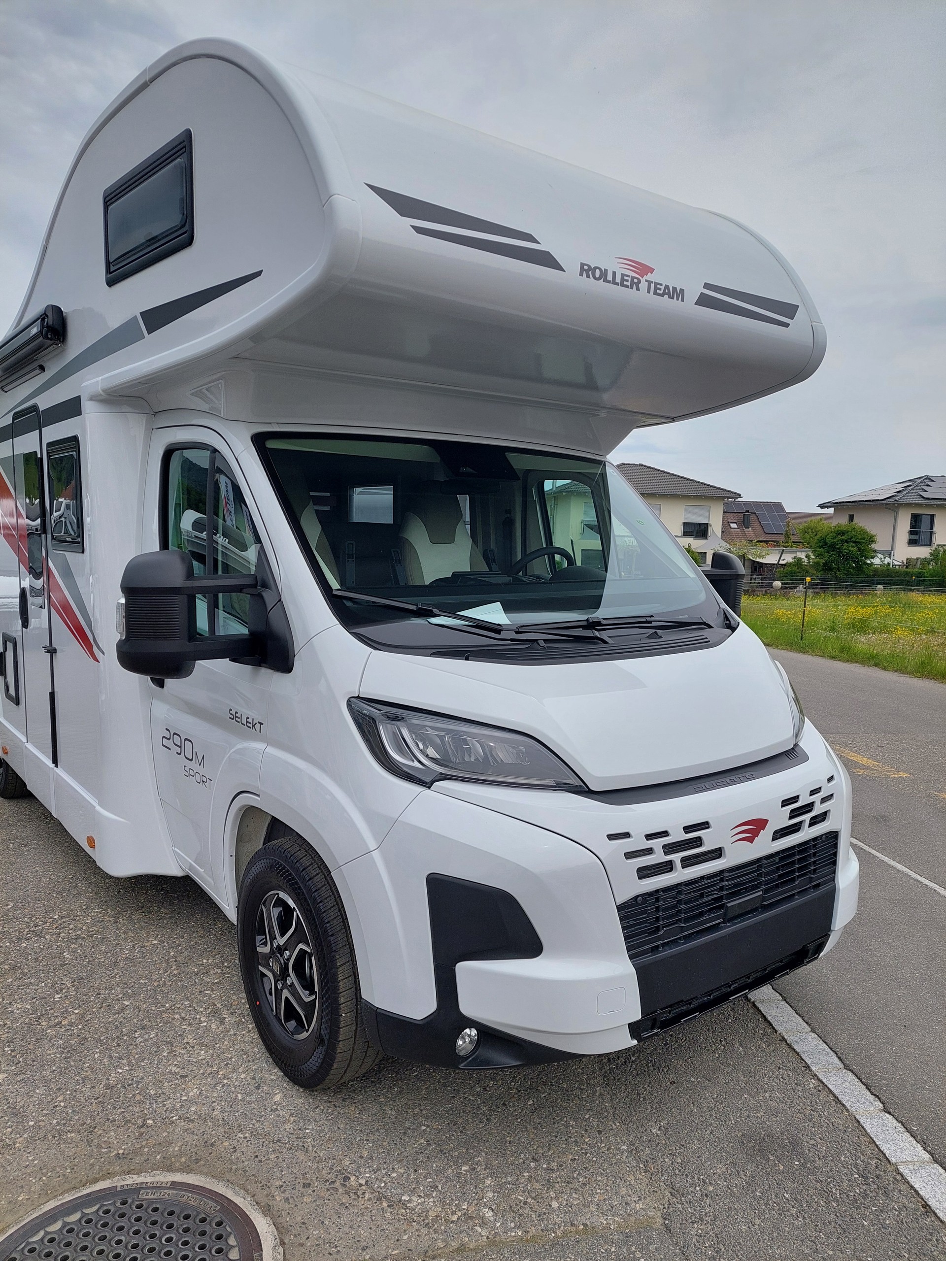ROLLER TEAM Fiat Kronos 290M-image-1
