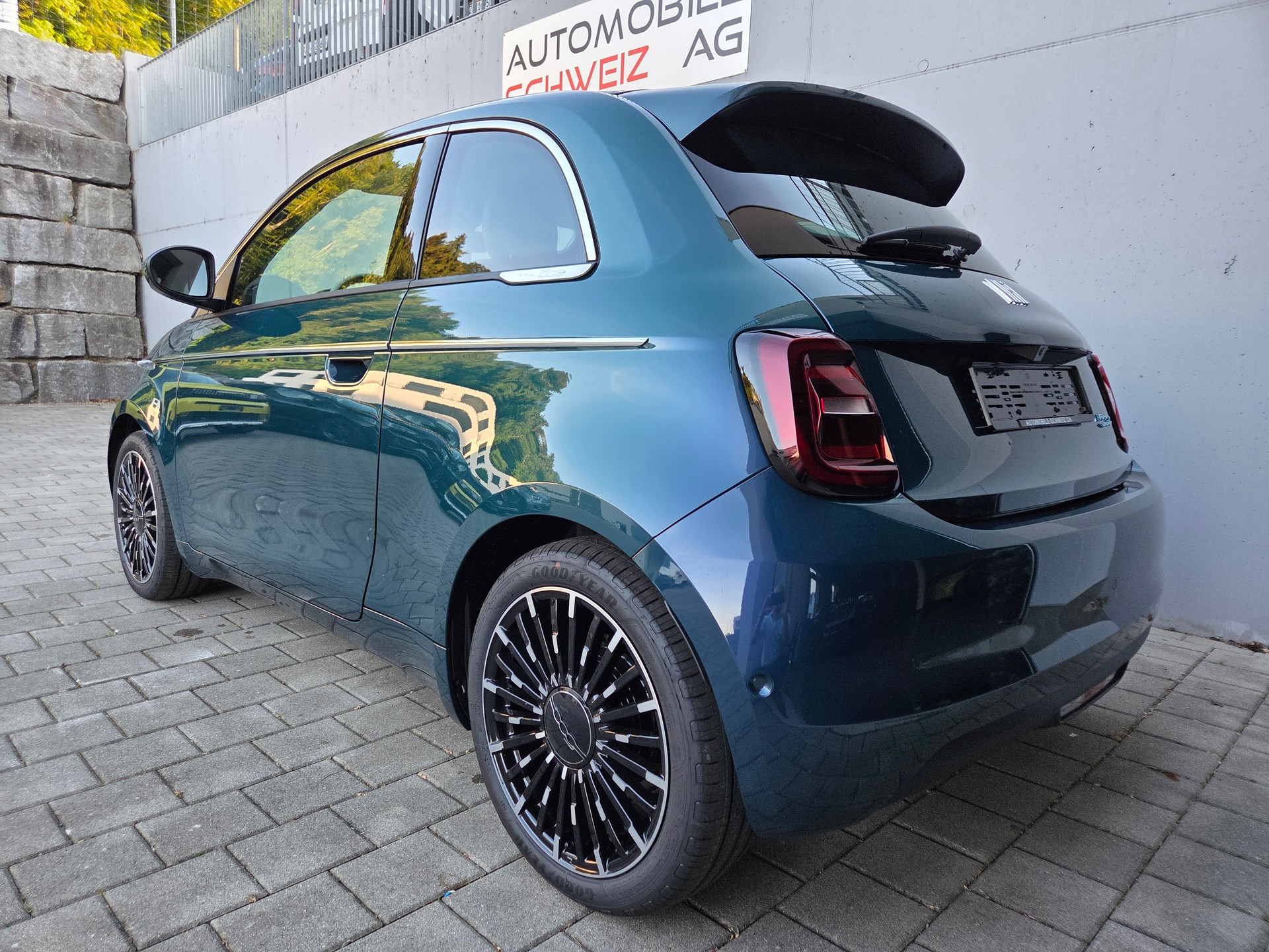 FIAT 500 electric 87 kW La Prima-image-10
