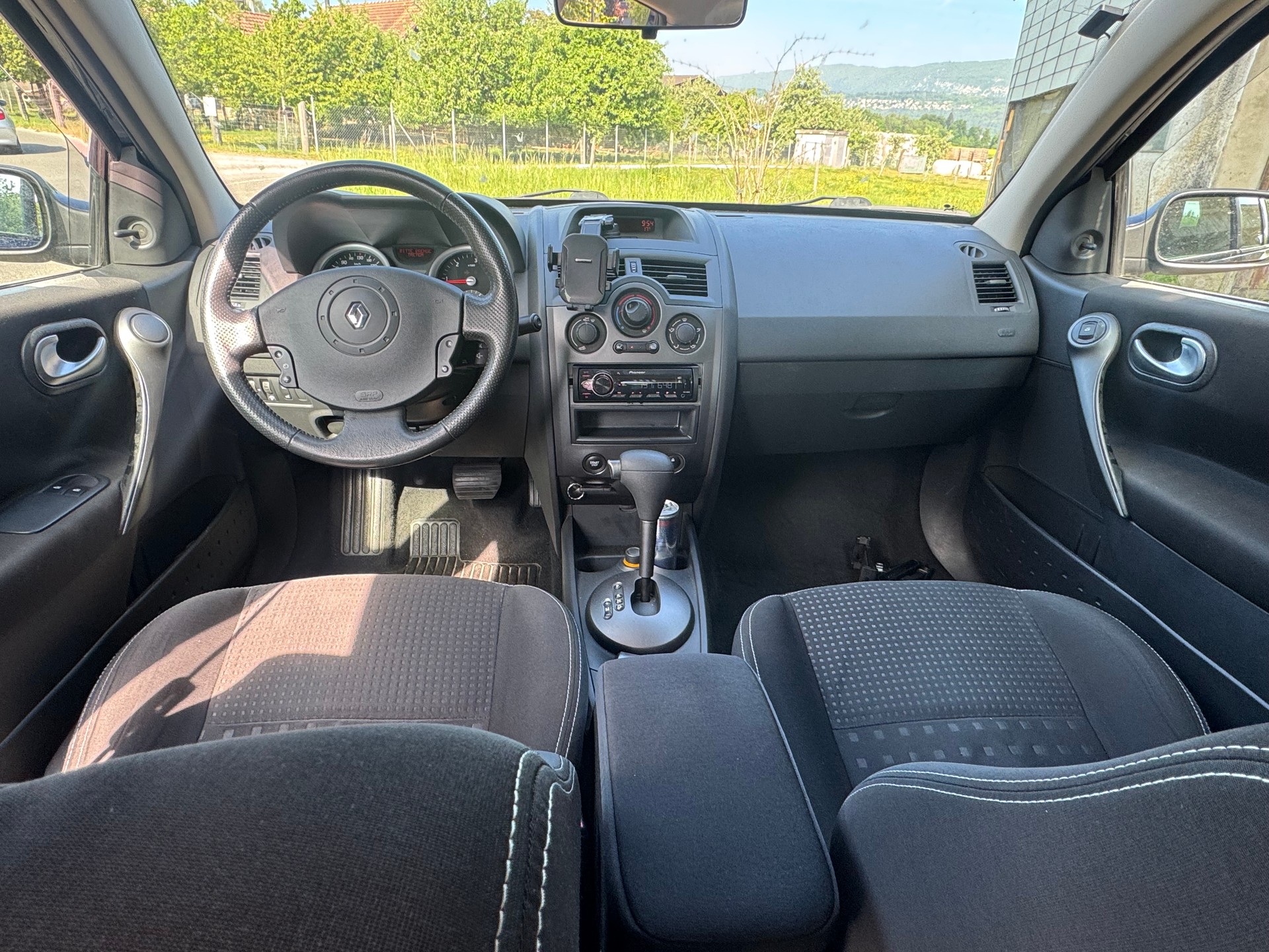RENAULT MEGANE II 1.5dCi-image-3
