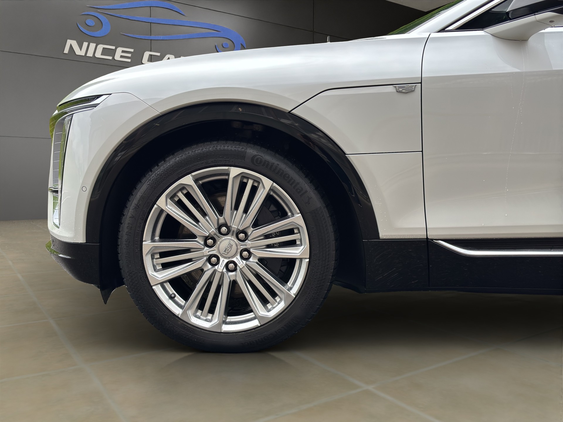CADILLAC Lyriq Sport 102 kWh AWD-image-8