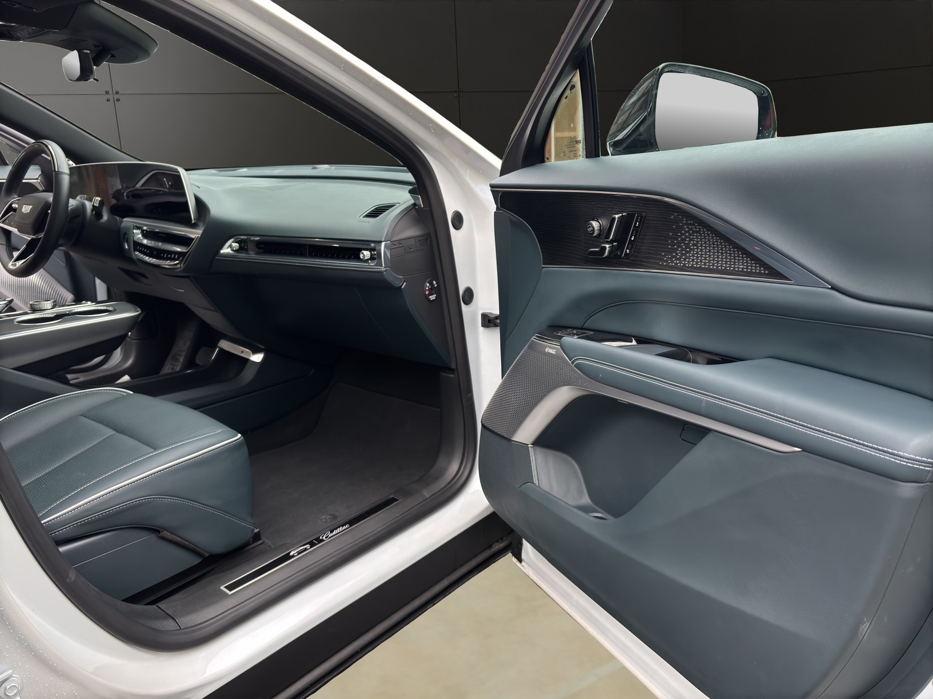 CADILLAC Lyriq Sport 102 kWh AWD-image-28