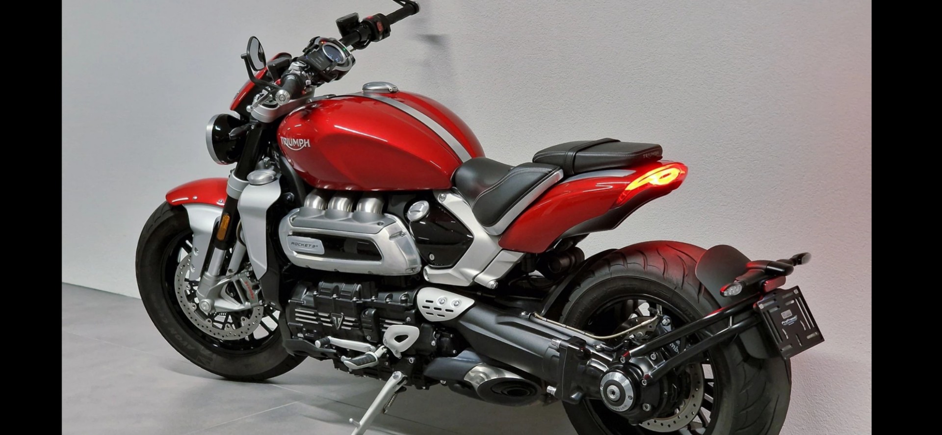 TRIUMPH Rocket 3 R-image-4