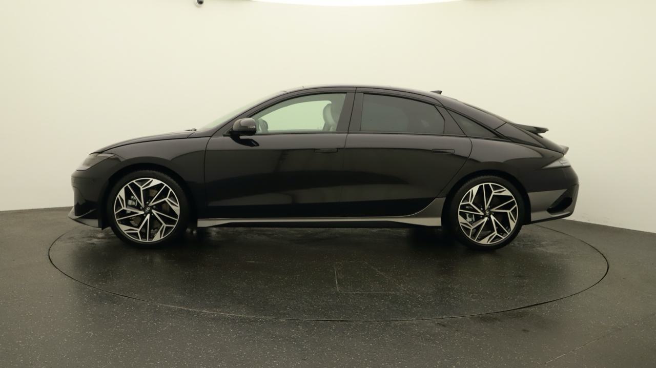HYUNDAI Ioniq 6 77kWh Limited-showroom-element-1