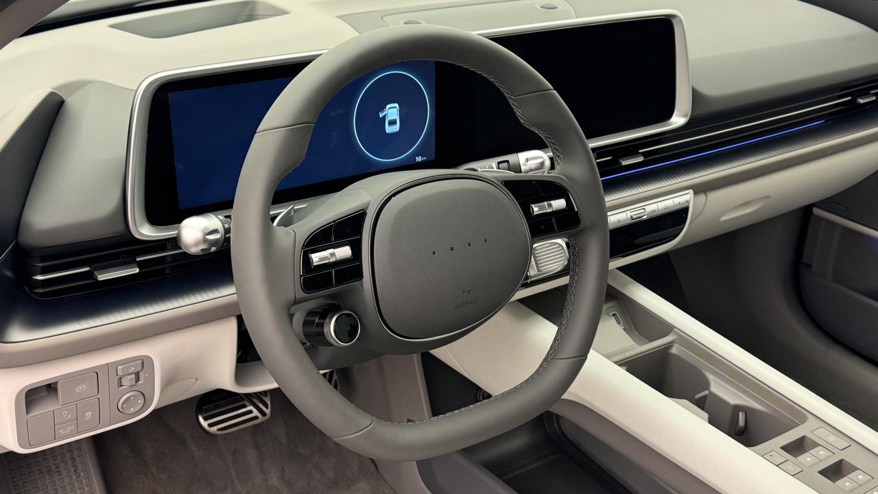 HYUNDAI Ioniq 6 77kWh Limited-image-6