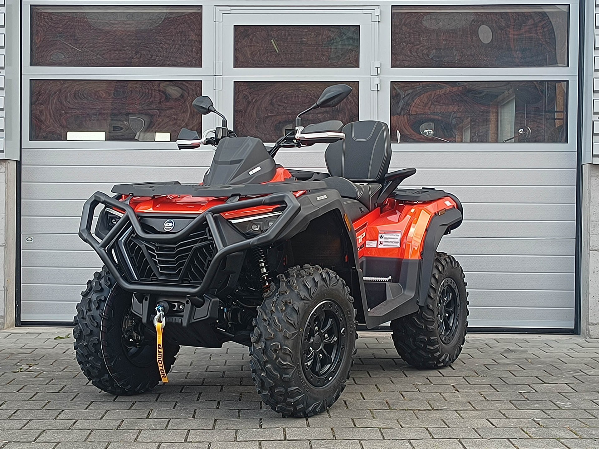 QJ SFA 1000P DLX ABS-showroom-element-3