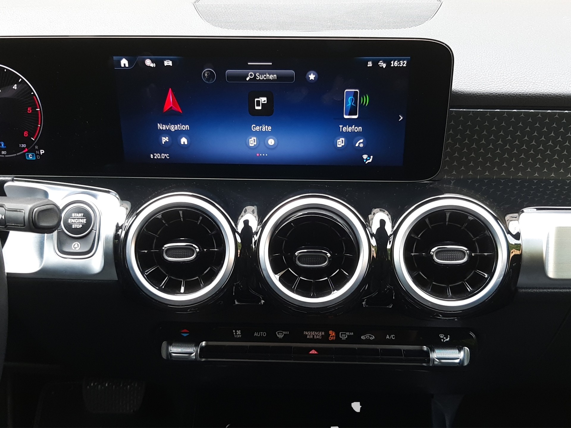 MERCEDES-BENZ GLB 220 d 4matic-image-13