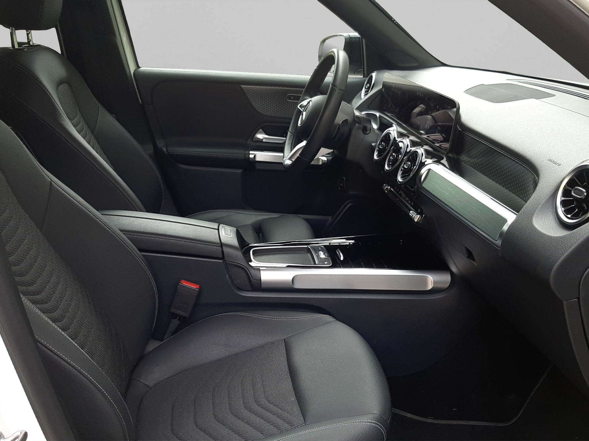 MERCEDES-BENZ GLB 220 d 4matic-image-15