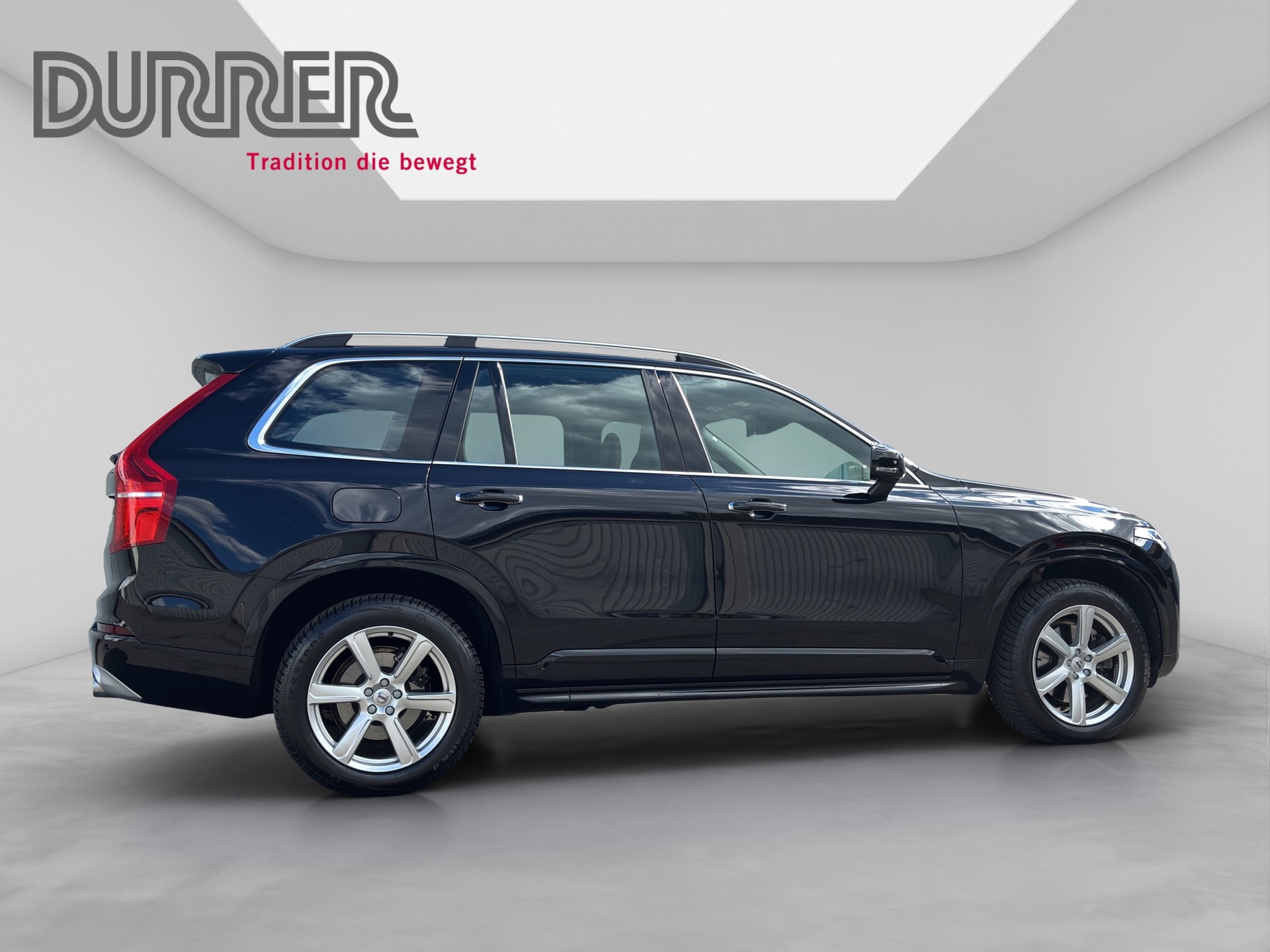 VOLVO XC90 2.0 T6 Momentum 7P. AWD-image-4