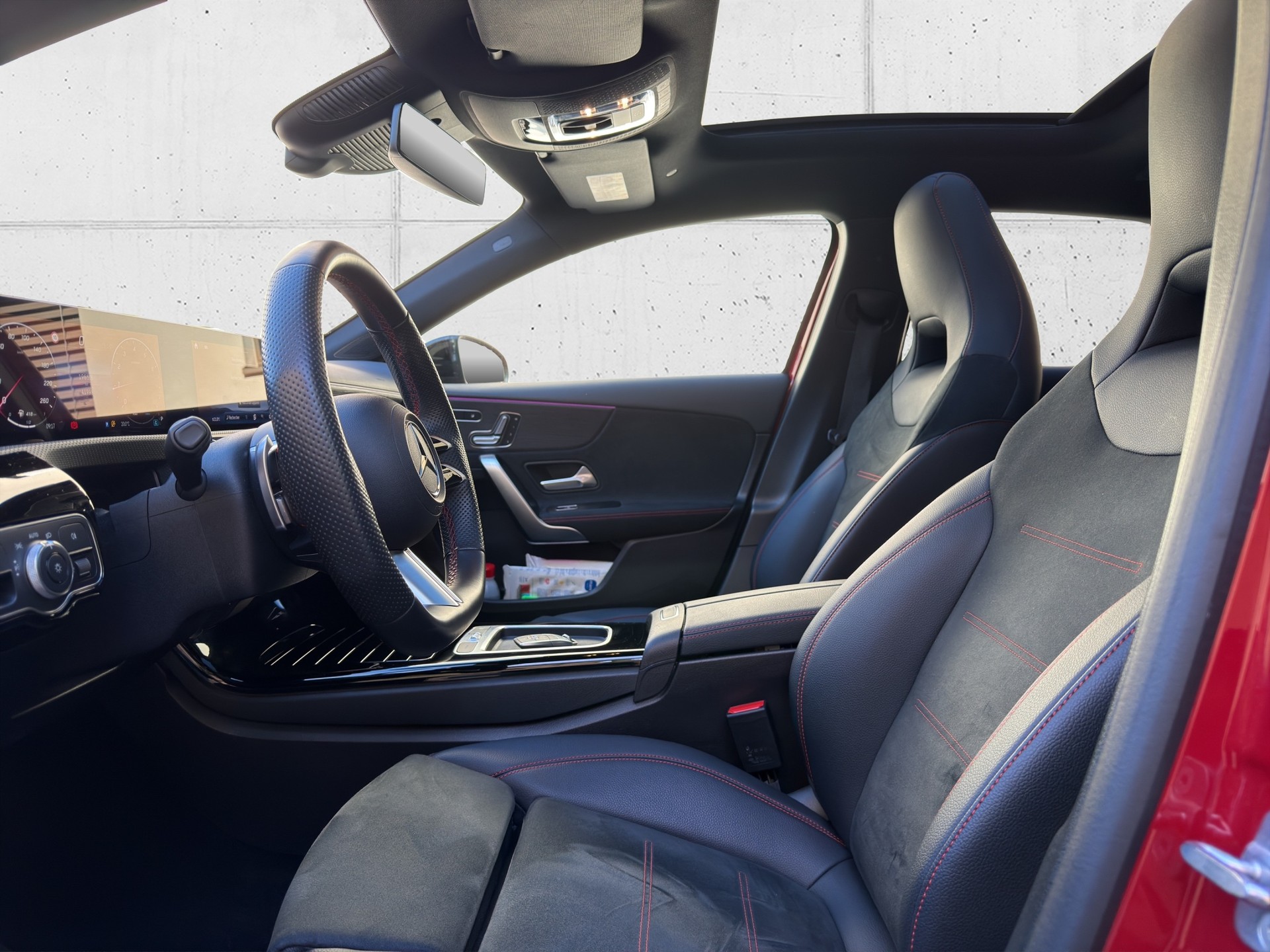 MERCEDES-BENZ A 200 AMG Line 7G-DCT-image-10