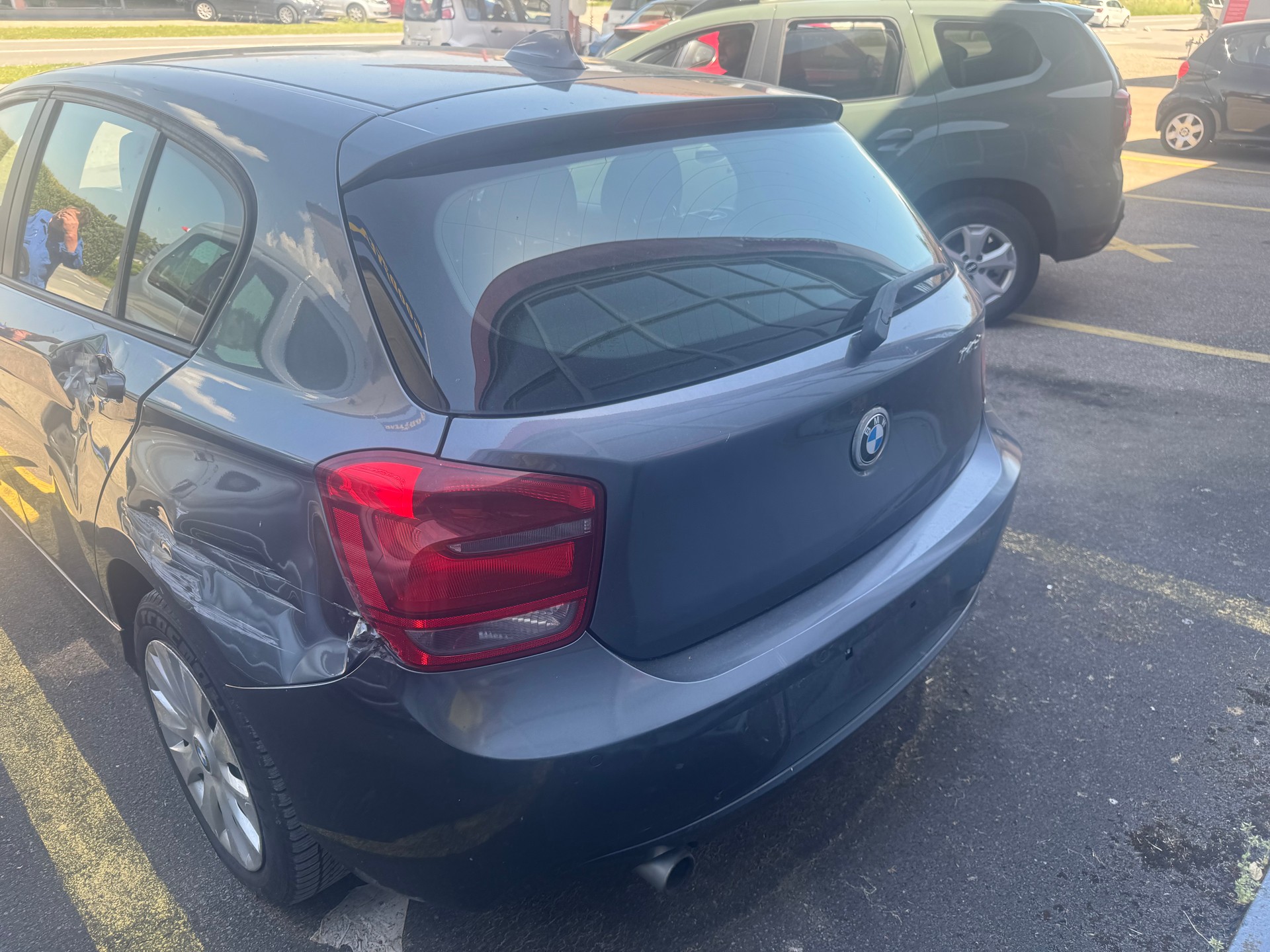 BMW 114i Business-image-4