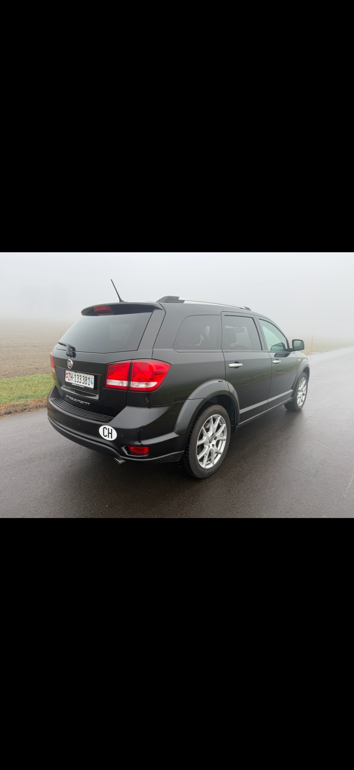 FIAT Freemont 2.0 MJ Lounge AWD Automat-image-3