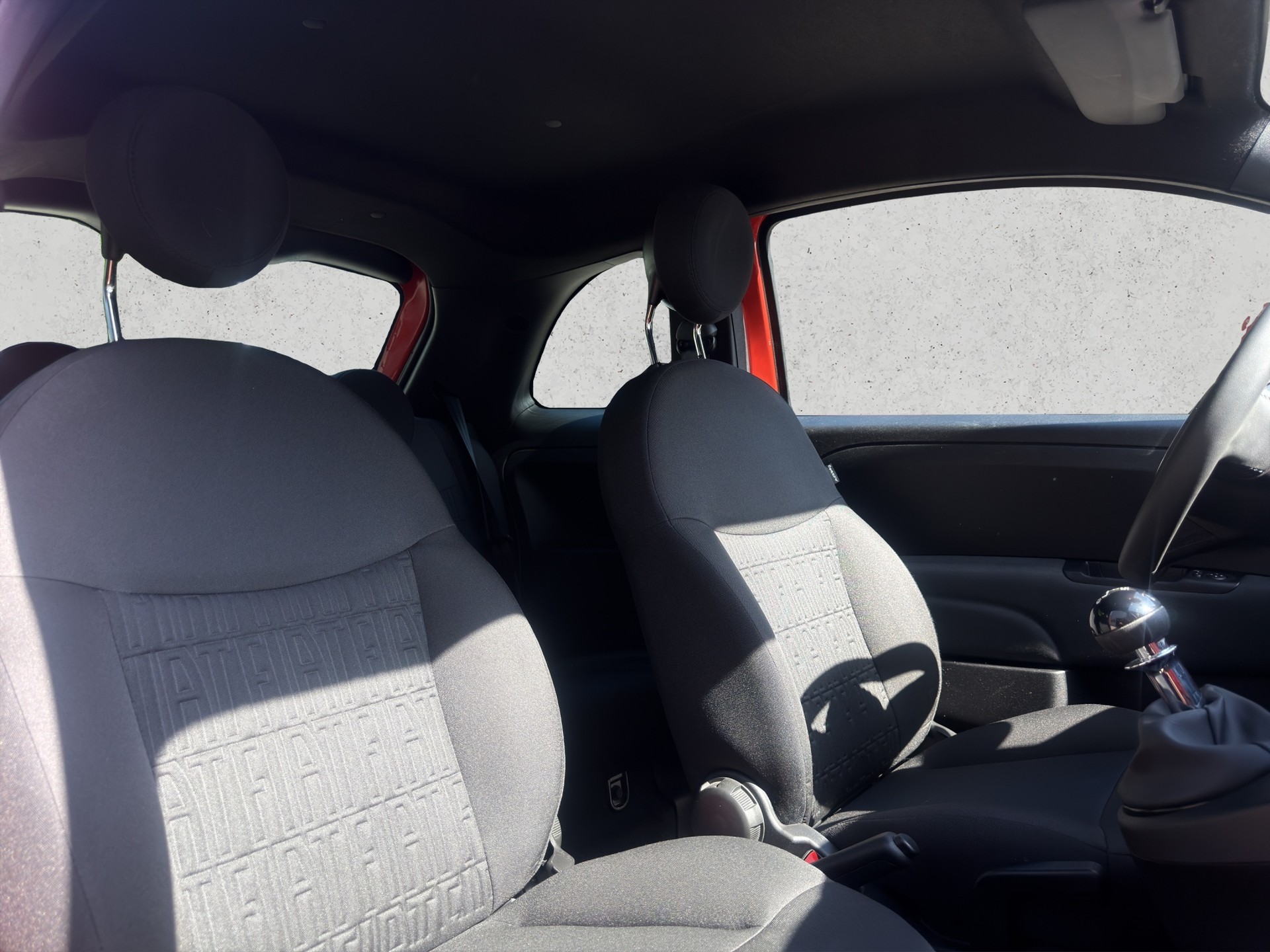 FIAT 500 1.0 Hybrid Swiss Edition-image-11