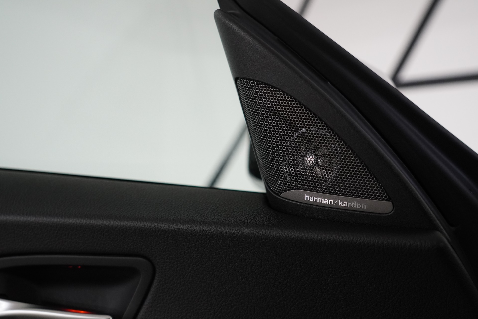 BMW 220i Steptronic M Sport-image-28