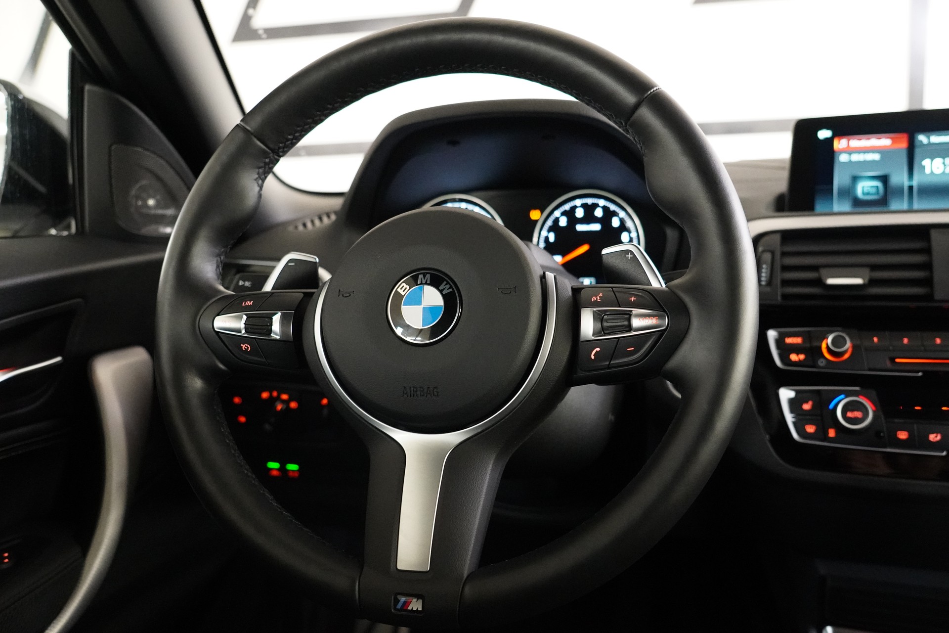 BMW 220i Steptronic M Sport-image-27