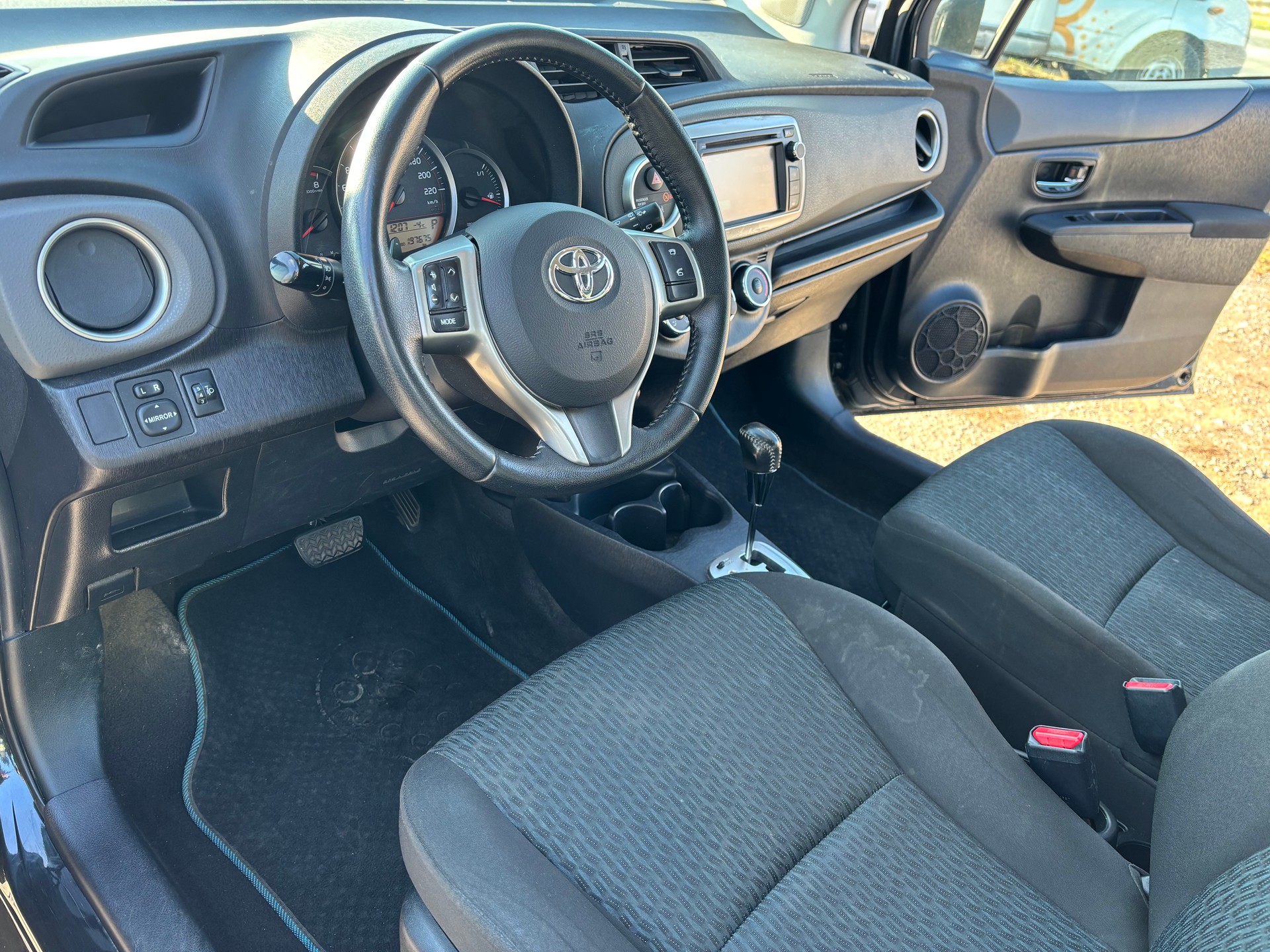 TOYOTA Yaris 1.33 Luna Multidrive ***PRIX FIXE***-image-10