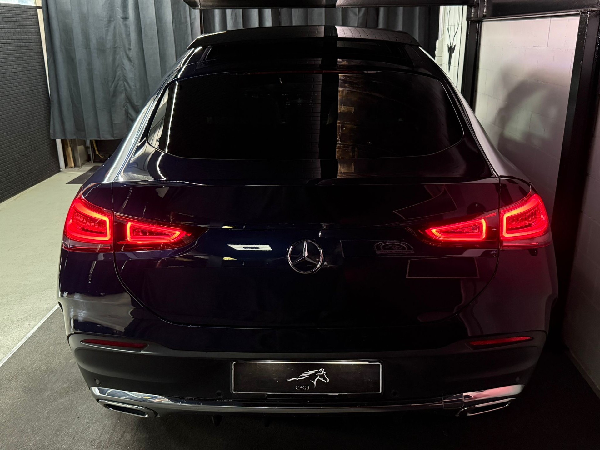 MERCEDES-BENZ GLE Coupé AMG 350 d 4Matic+ 9G-Tronic-showroom-element-3