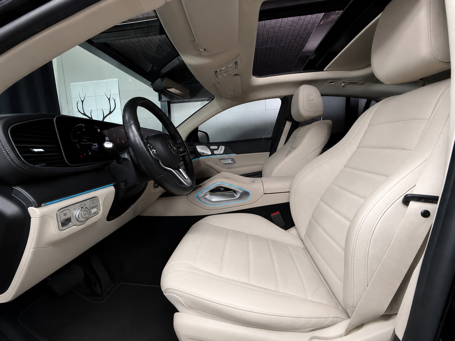 MERCEDES-BENZ GLE Coupé AMG 350 d 4Matic+ 9G-Tronic-image-5