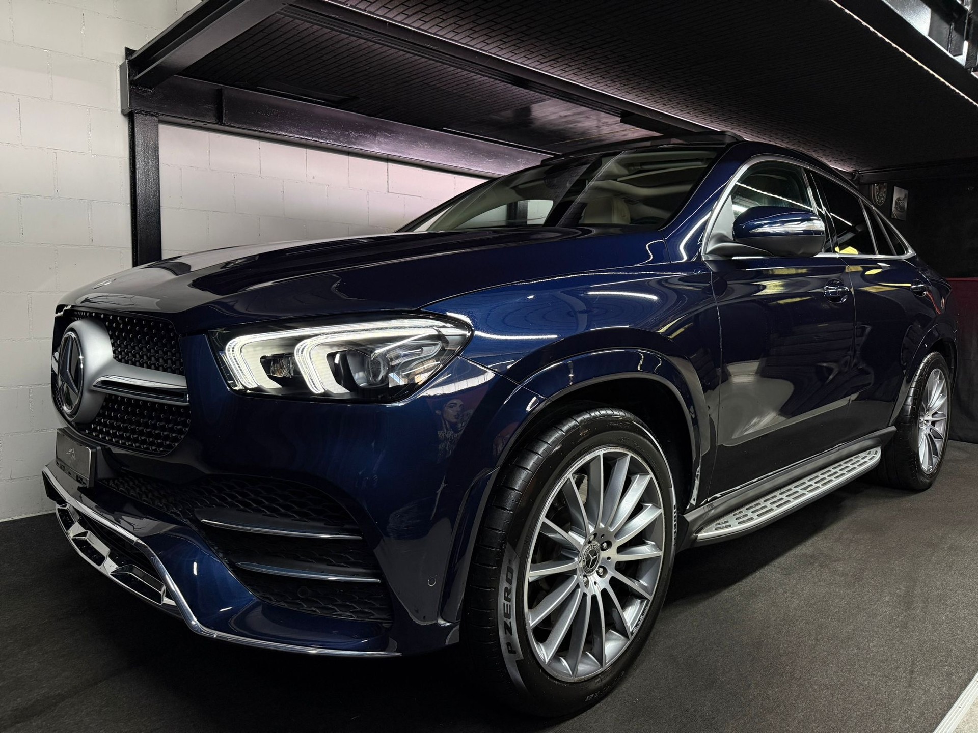 MERCEDES-BENZ GLE Coupé AMG 350 d 4Matic+ 9G-Tronic-showroom-element-2