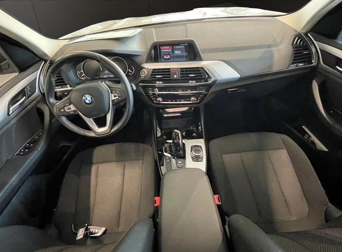 BMW X3 xDrive 20d Individual Steptronic-image-8
