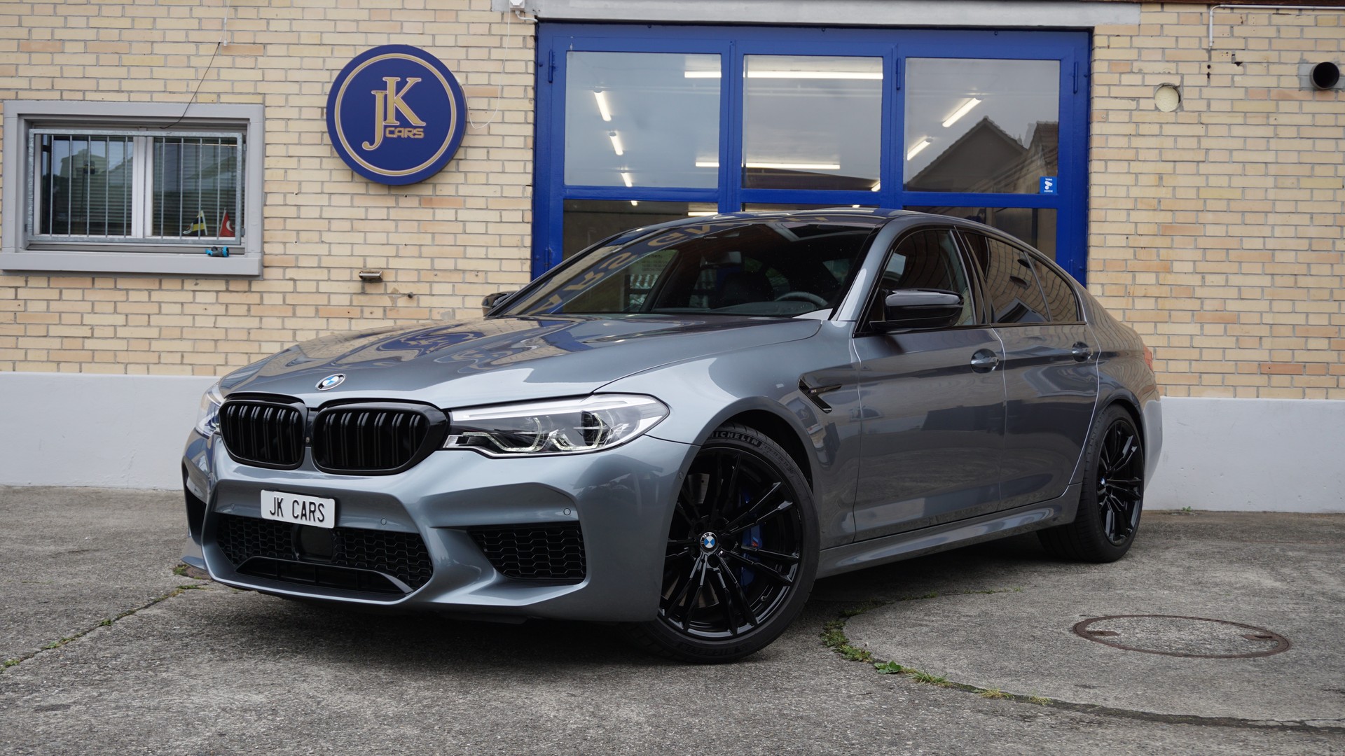 BMW M5 xDrive (ohne OPF)-showroom-element-1