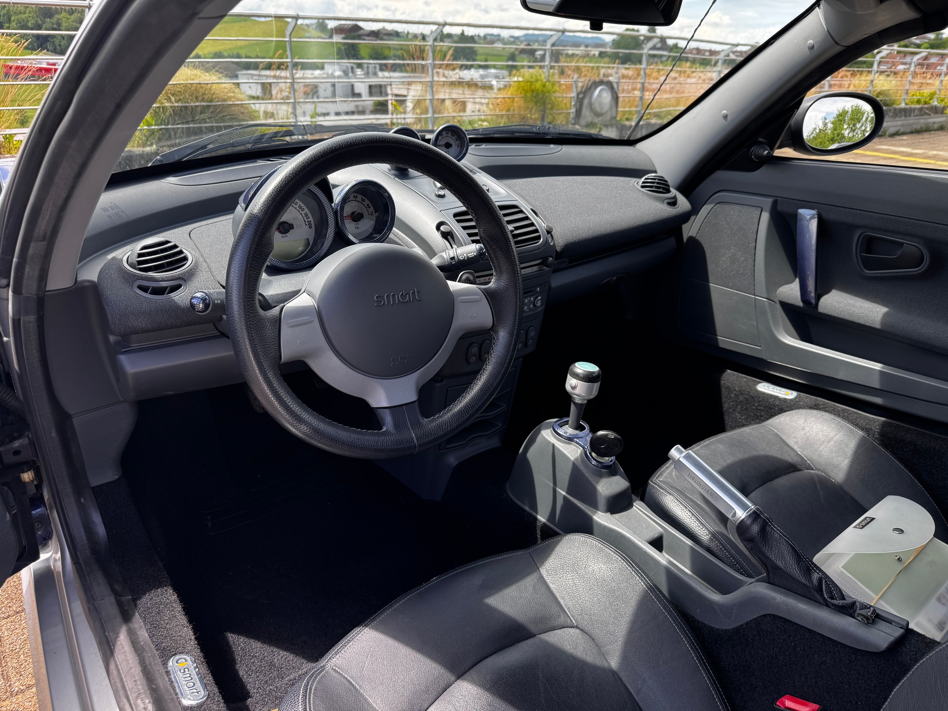 SMART roadster-image-10