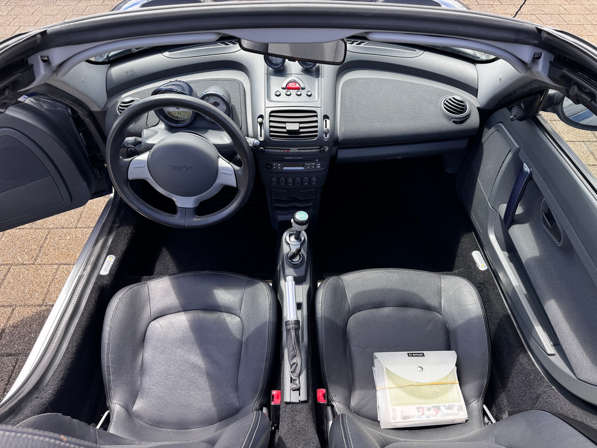 SMART roadster-image-12