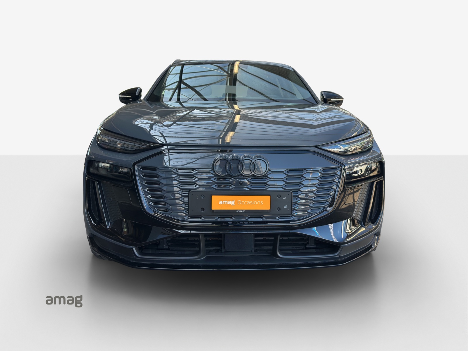 AUDI Q6 e-tron quattro-image-6