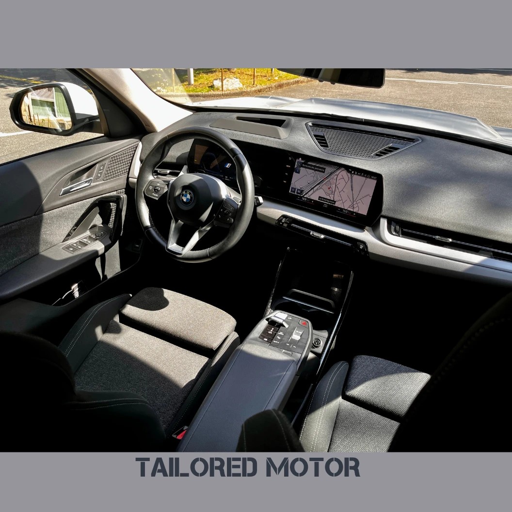 BMW iX1 xDrive 30-image-5