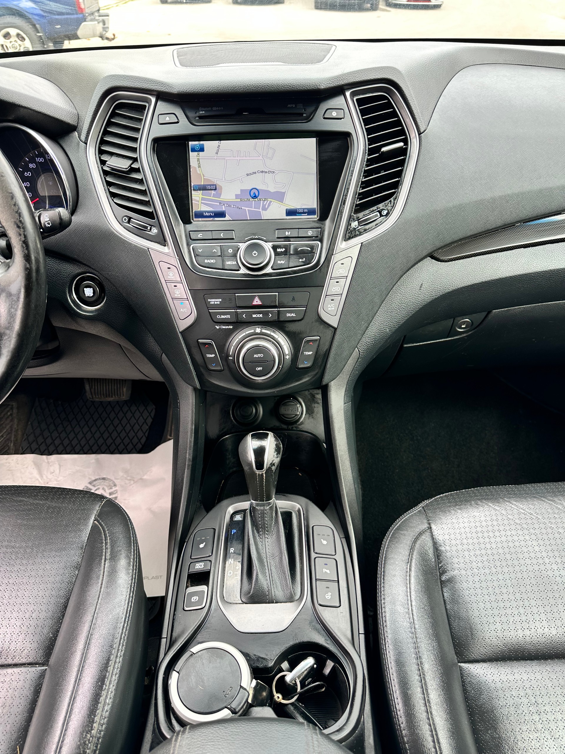 HYUNDAI Santa Fe 2.2 CRDI Premium 4WD Automatic-image-11