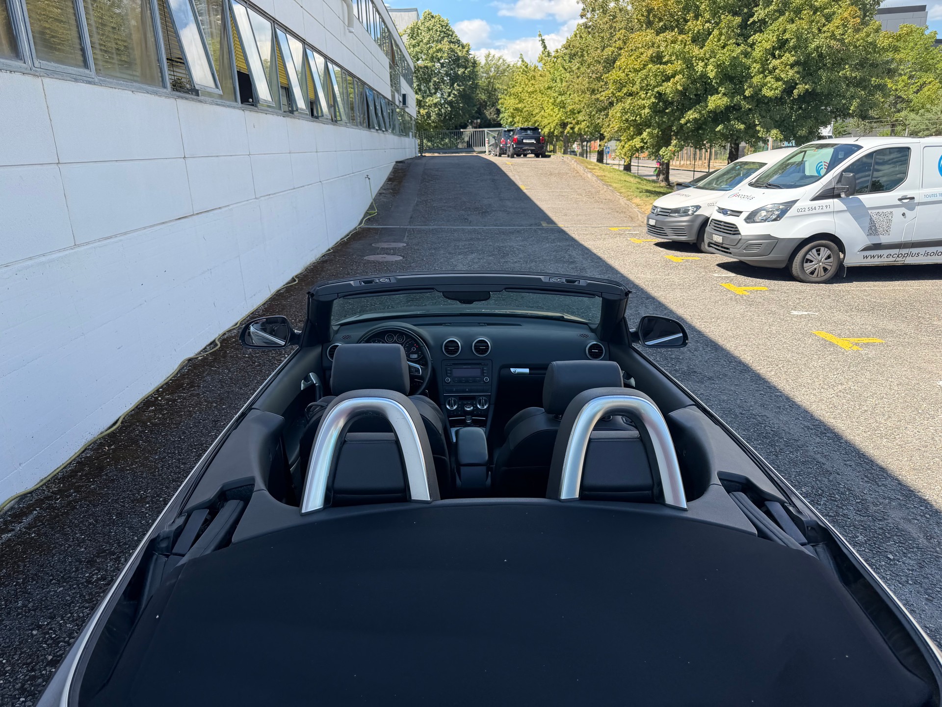 AUDI A3 Cabriolet 1.8 TFSI Style-image-10