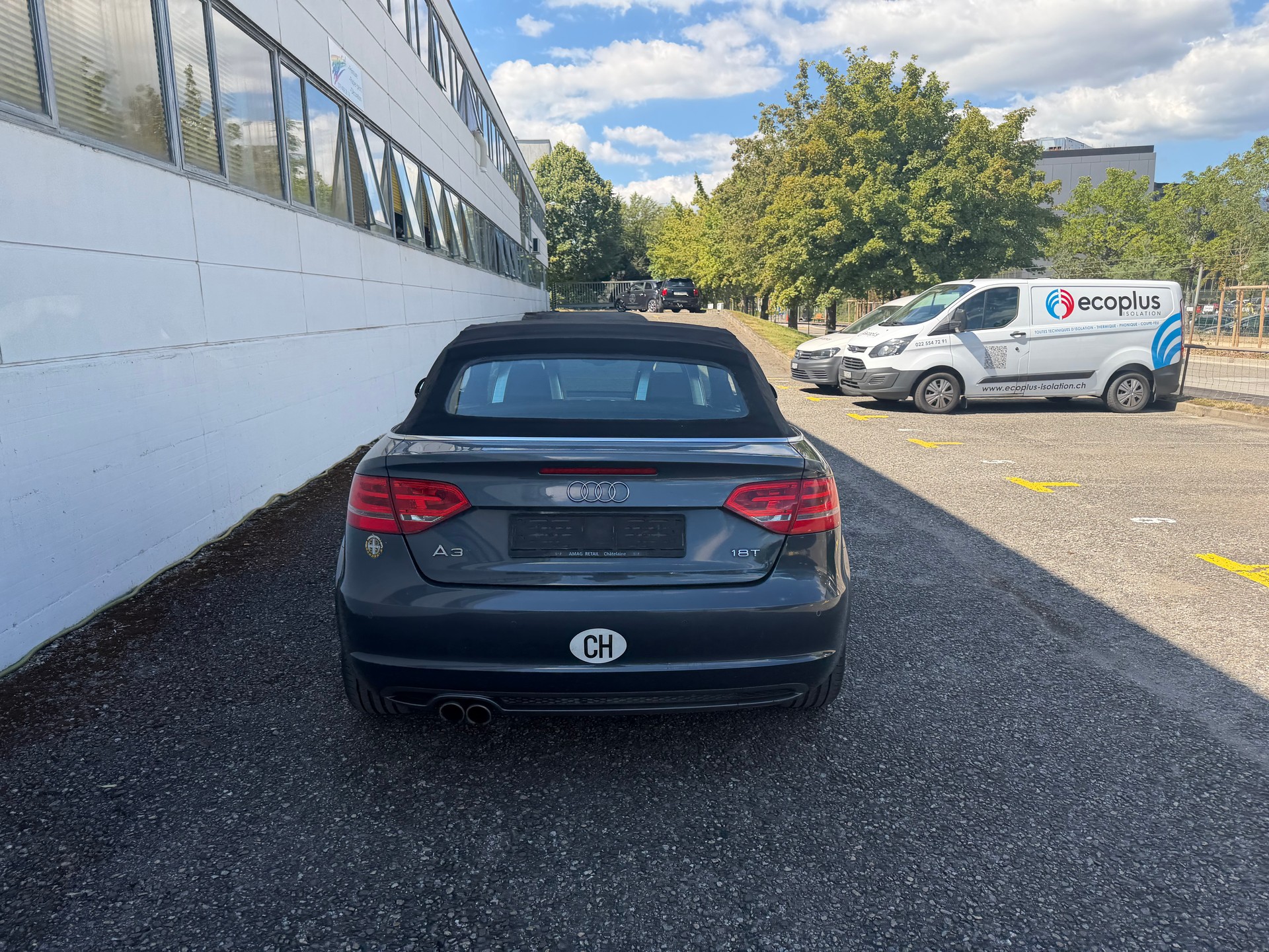 AUDI A3 Cabriolet 1.8 TFSI Style-image-6