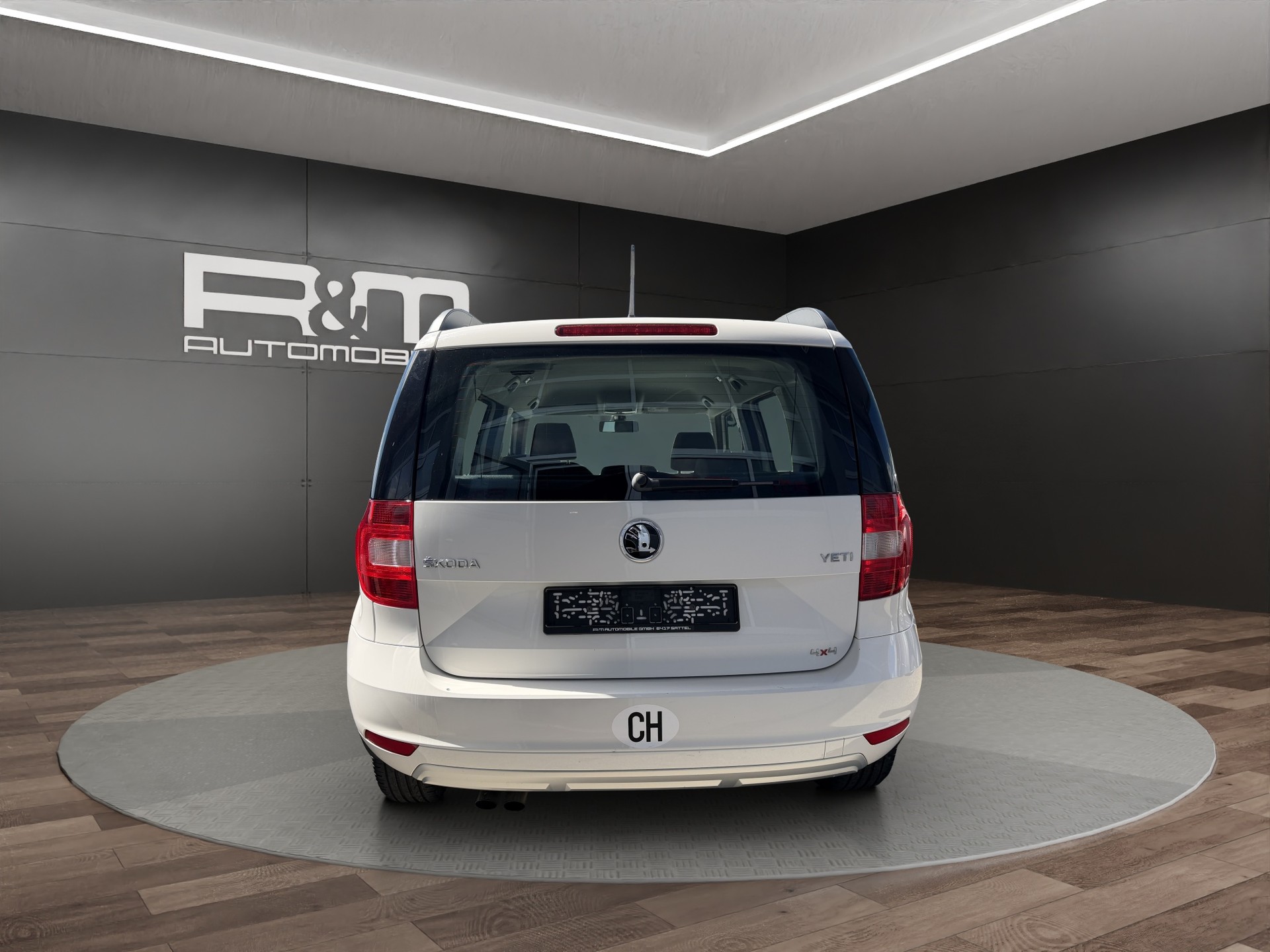 SKODA Yeti 2.0 TDI Active 4x4 DSG-showroom-element-3
