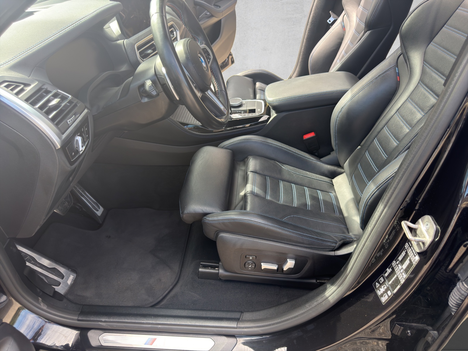 BMW X4 xDrive 48V M40d M Sport Edition Steptronic-image-10