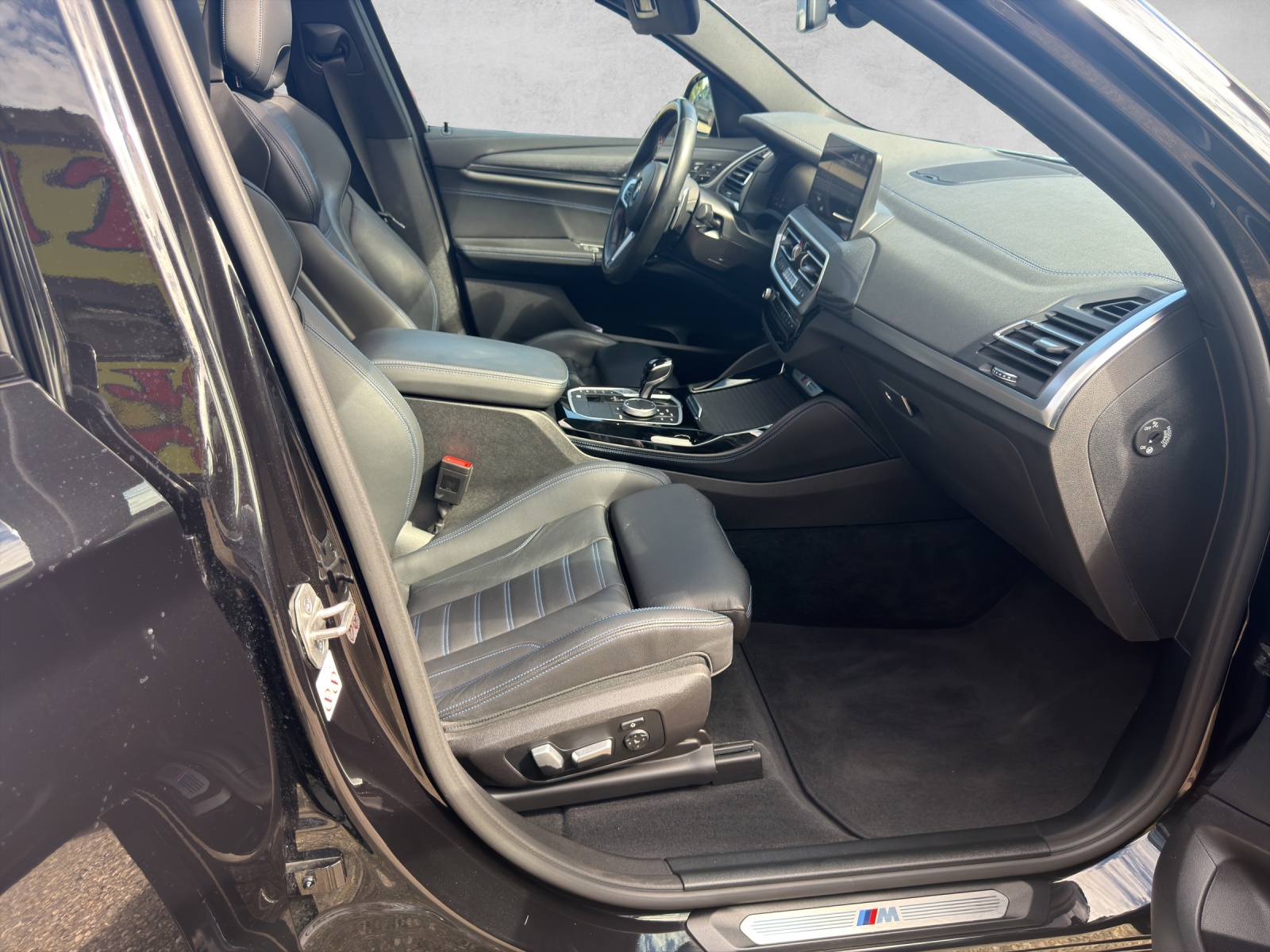 BMW X4 xDrive 48V M40d M Sport Edition Steptronic-image-9