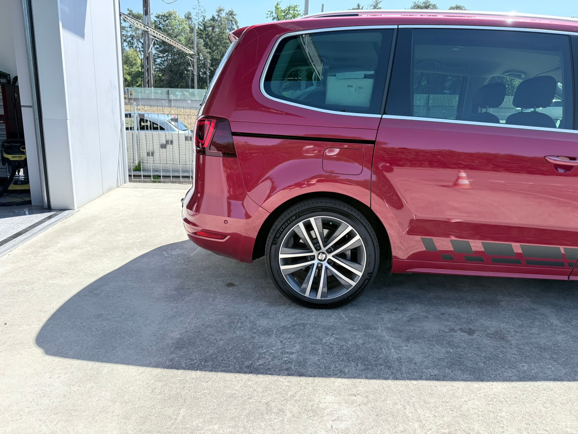SEAT Alhambra 2.0 TSI FR Line DSG-image-5