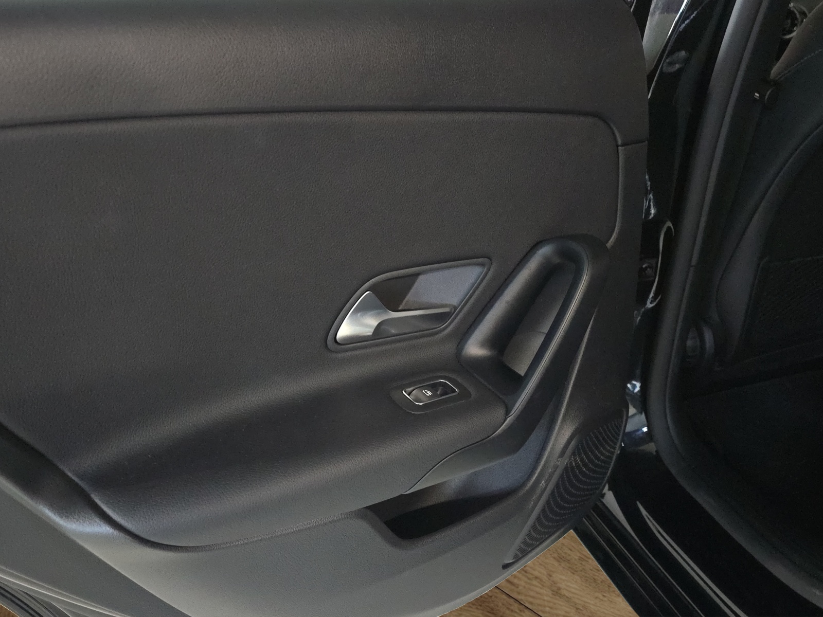 MERCEDES-BENZ A 200 SE Line 7G-DCT CH-Fahrzeug-image-19