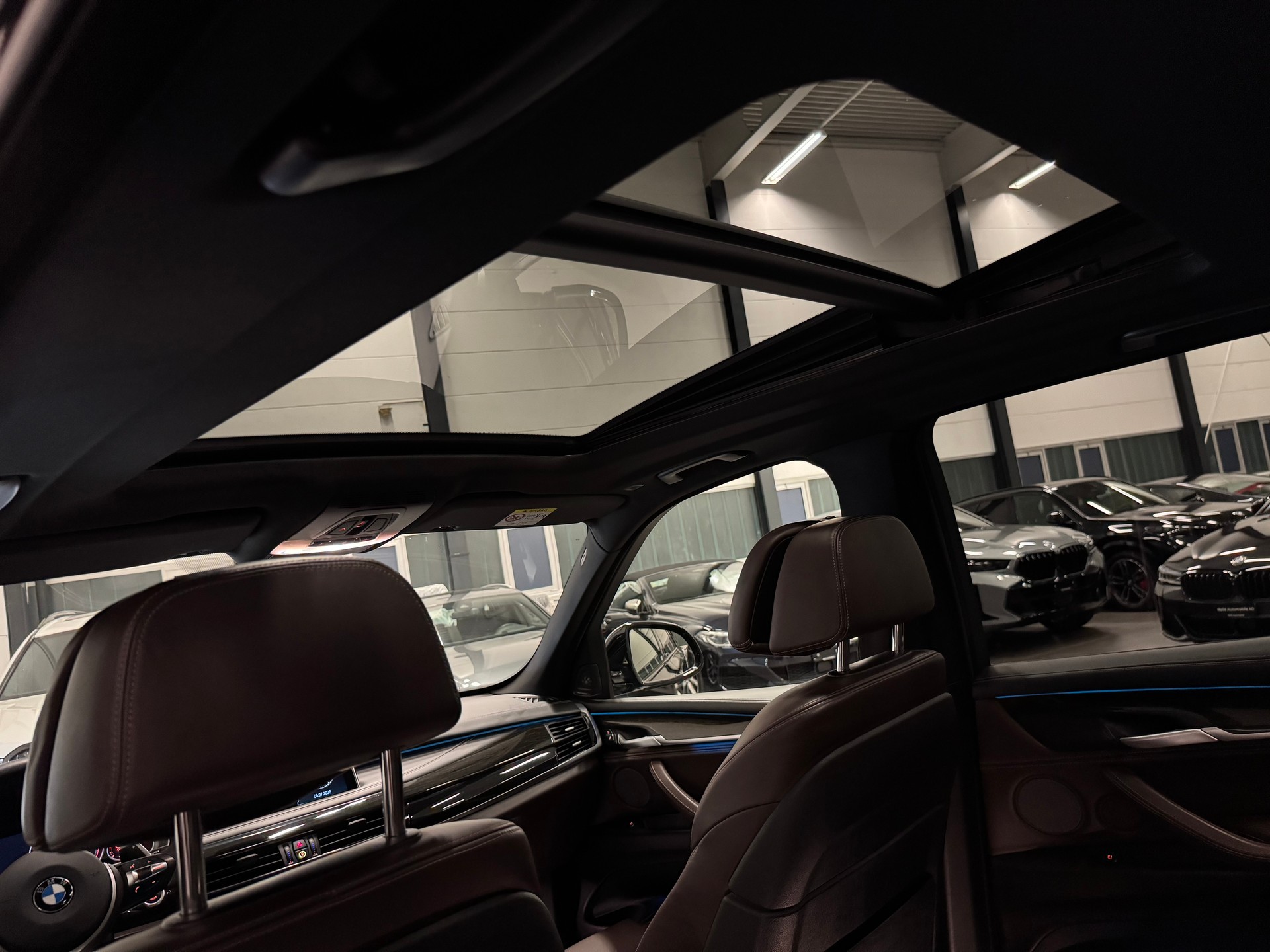 BMW X5 xDrive M50d Steptronic-image-23
